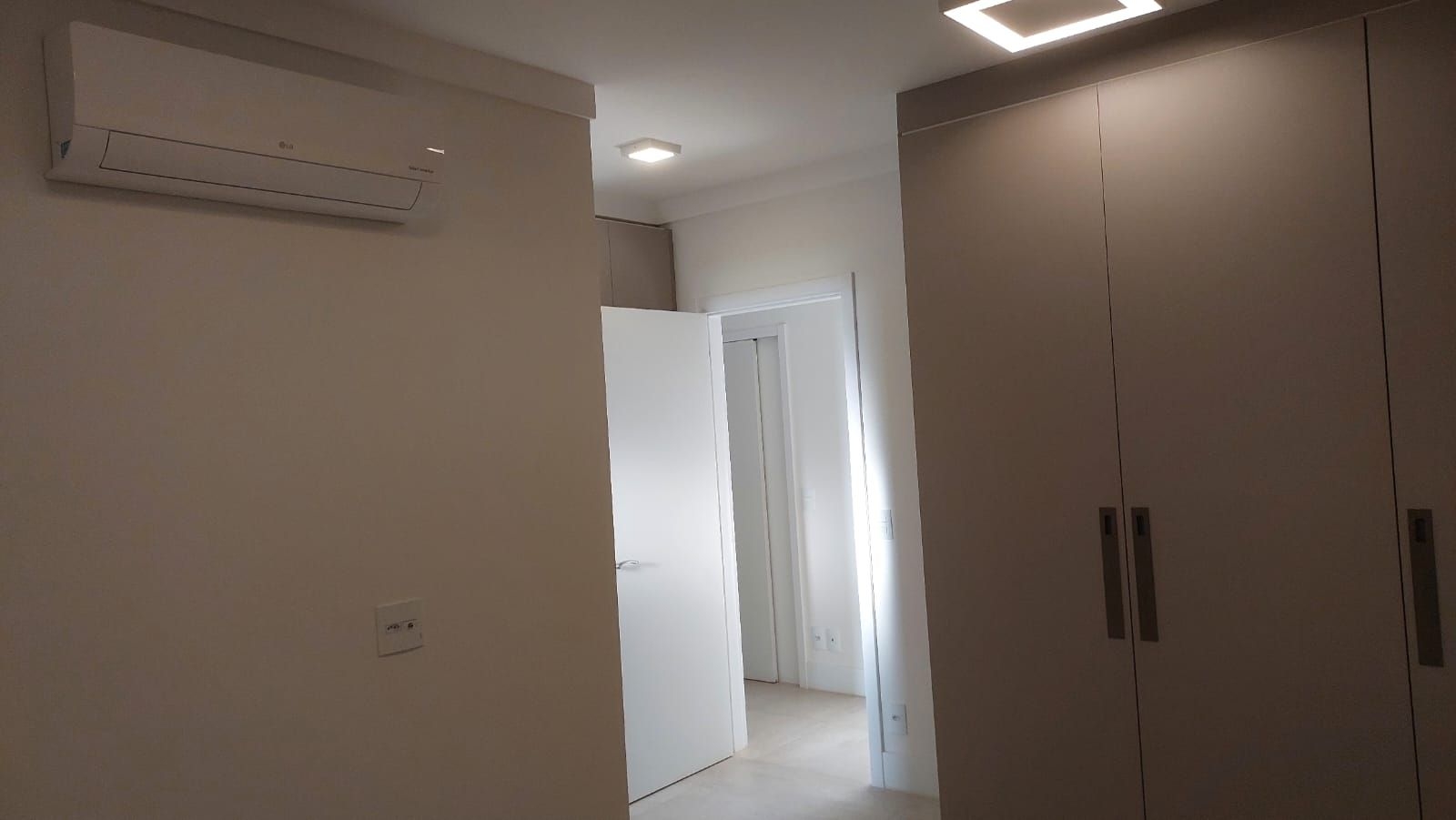 Apartamento à venda com 3 quartos, 209m² - Foto 21