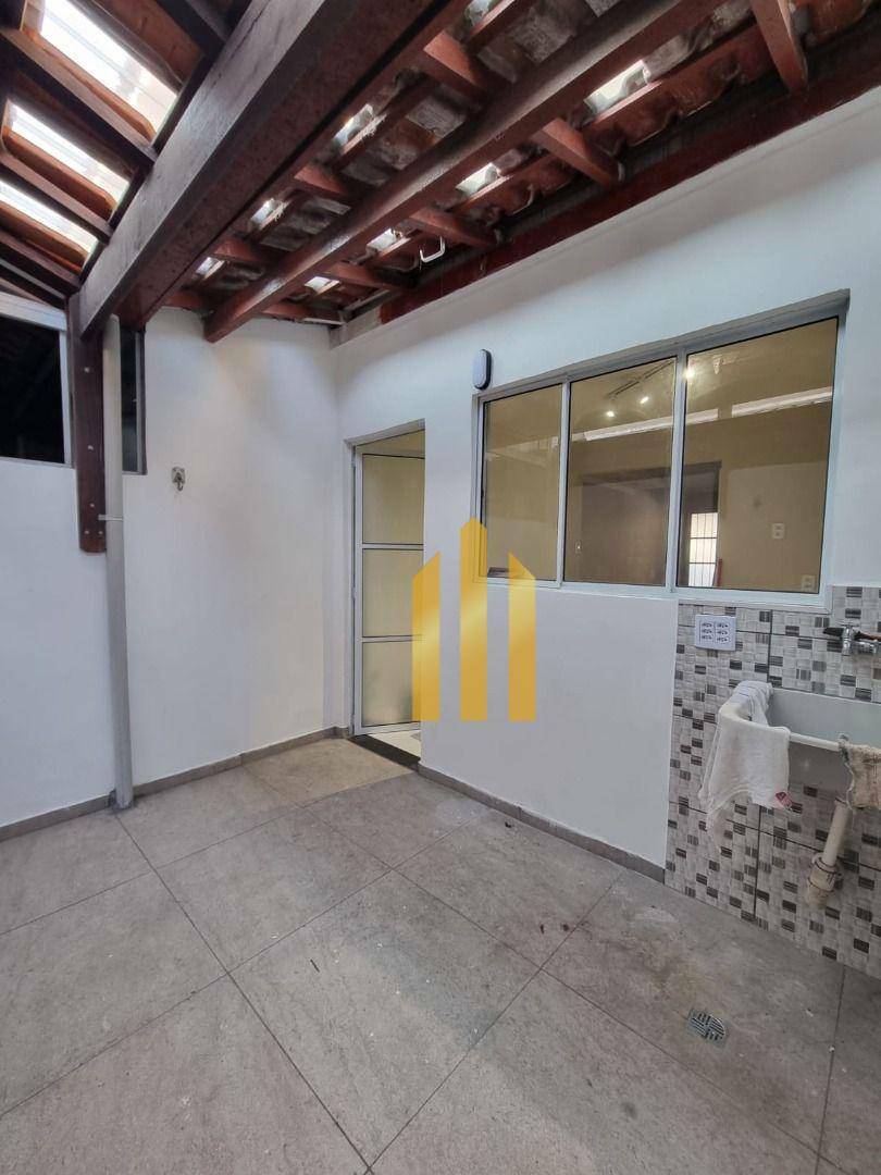 Sobrado à venda com 2 quartos, 74m² - Foto 24