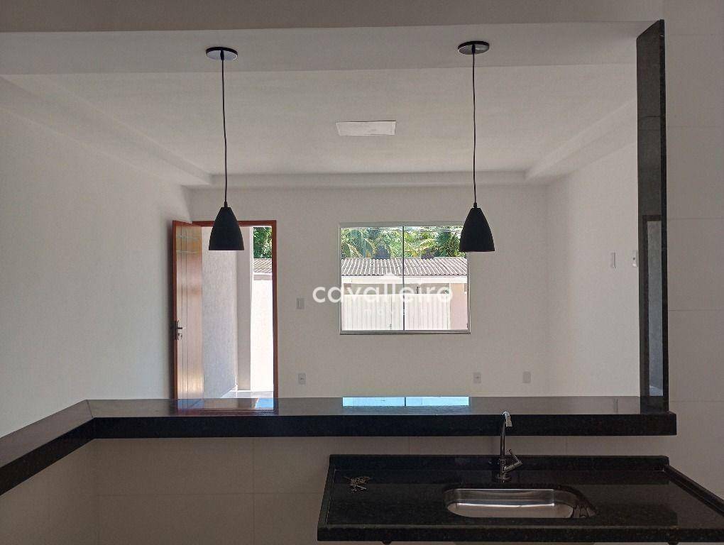Casa à venda com 2 quartos, 76m² - Foto 13