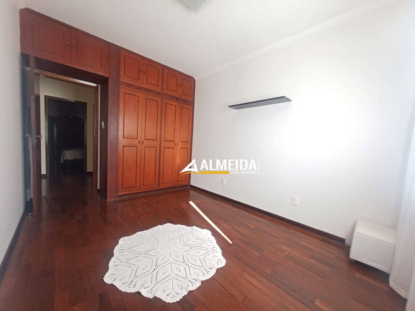 Casa, 3 quartos, 154 m² - Foto 2