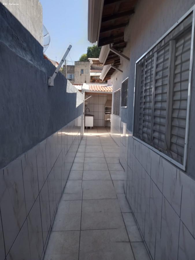 Casa para alugar com 2 quartos, 250m² - Foto 26