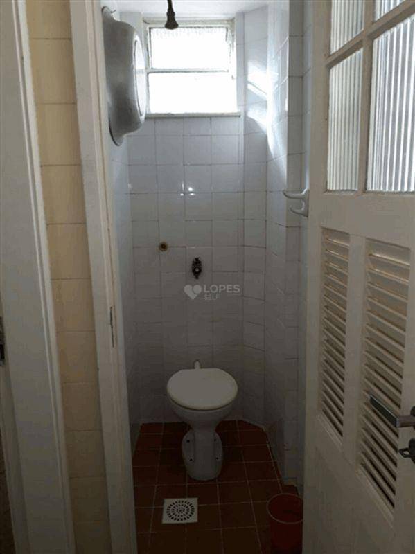 Apartamento à venda com 2 quartos, 70m² - Foto 11