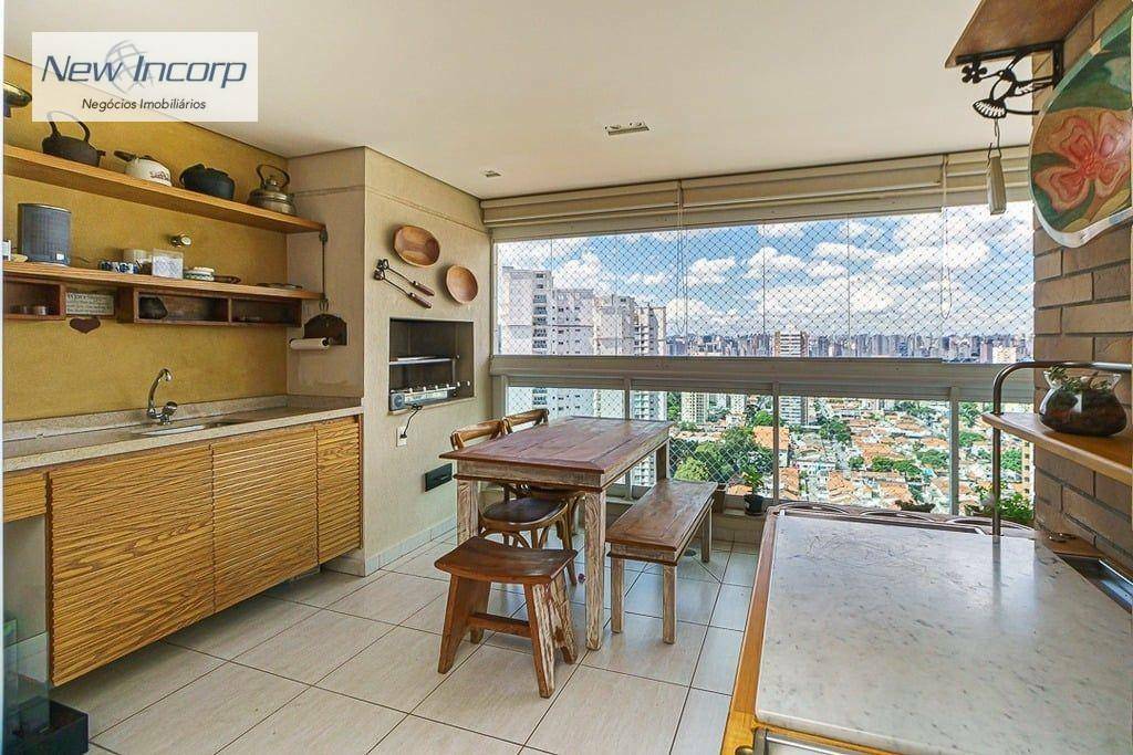 Apartamento à venda com 4 quartos, 238m² - Foto 1