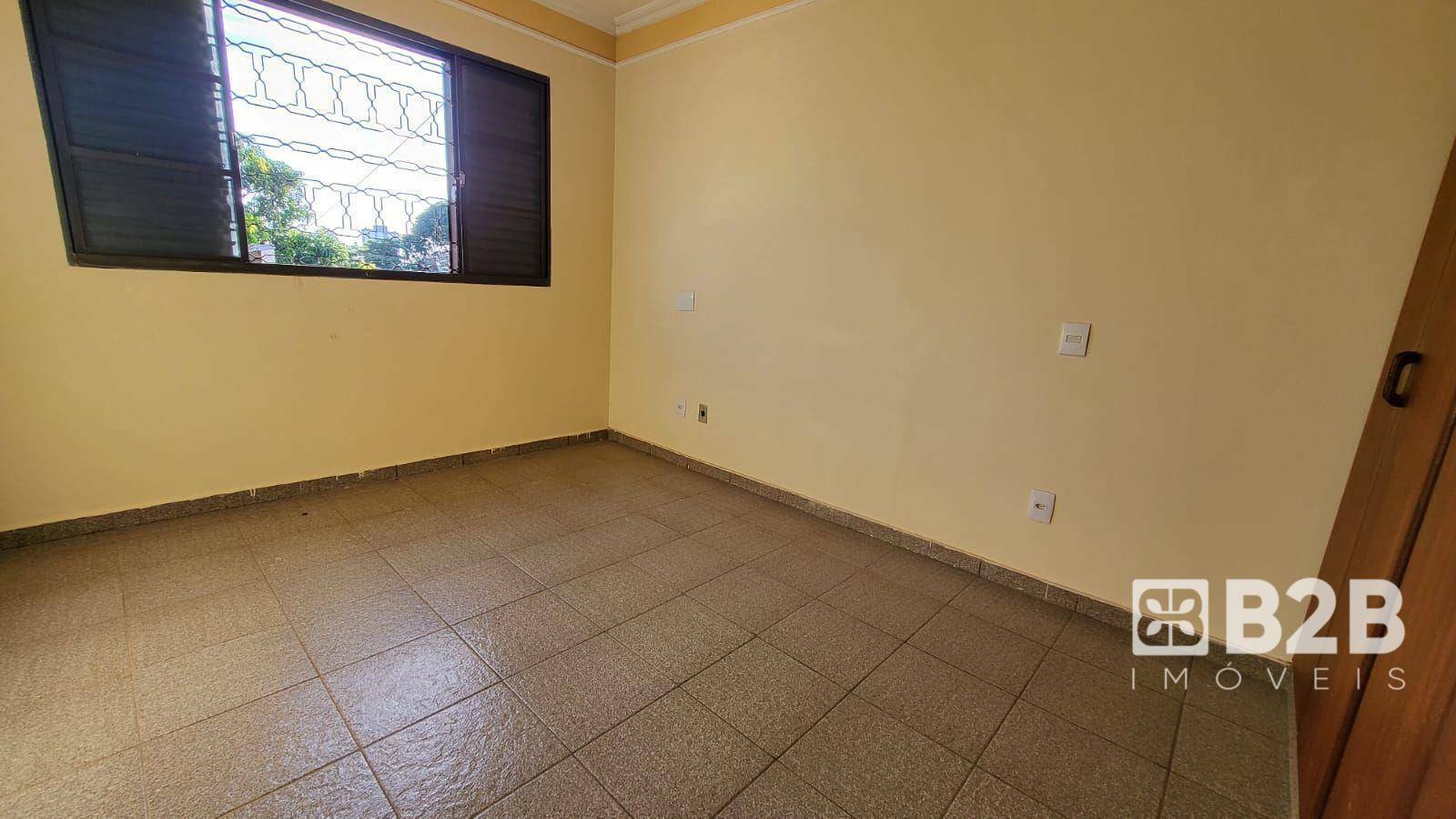 Casa para alugar com 6 quartos, 416m² - Foto 20