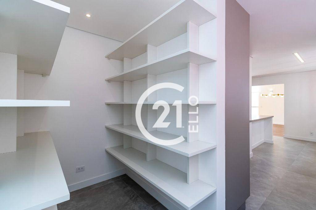 Apartamento à venda com 3 quartos, 267m² - Foto 12