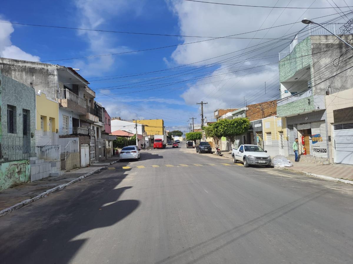 Casa para alugar com 4 quartos, 200m² - Foto 19