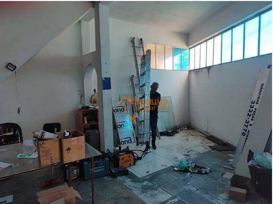 Sobrado à venda com 3 quartos, 300m² - Foto 13