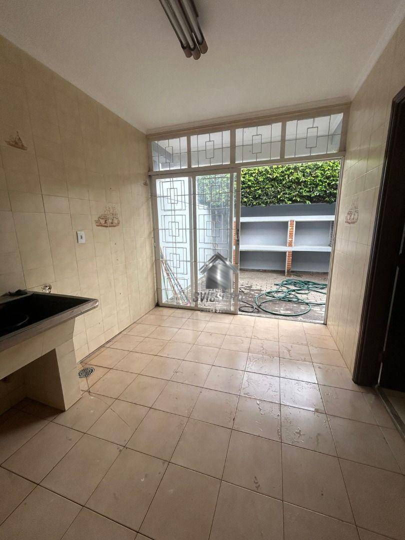 Casa, 4 quartos, 308 m² - Foto 29