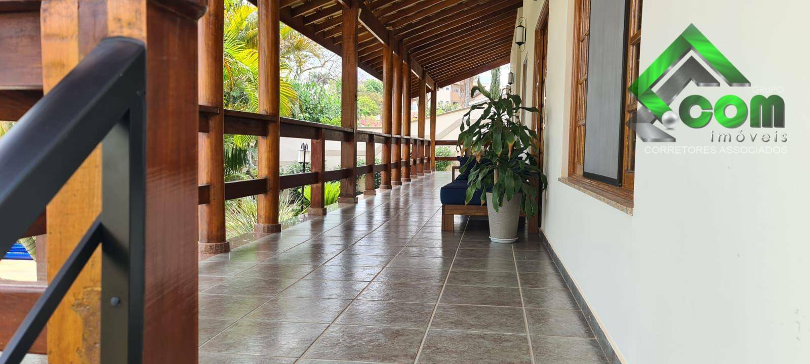 Casa à venda com 3 quartos, 385m² - Foto 4