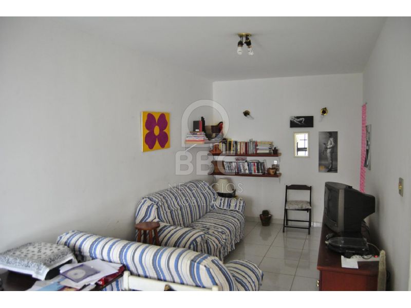 Casa à venda com 3 quartos, 190m² - Foto 3