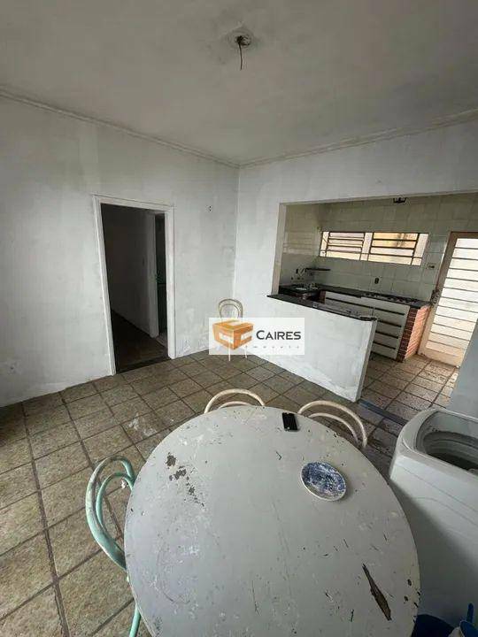 Casa à venda com 3 quartos, 176m² - Foto 2