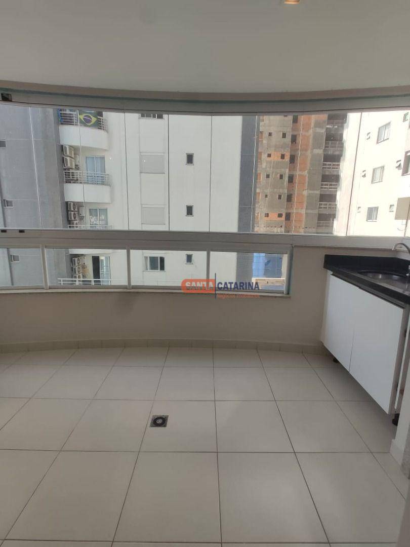 Apartamento à venda com 2 quartos, 102m² - Foto 5