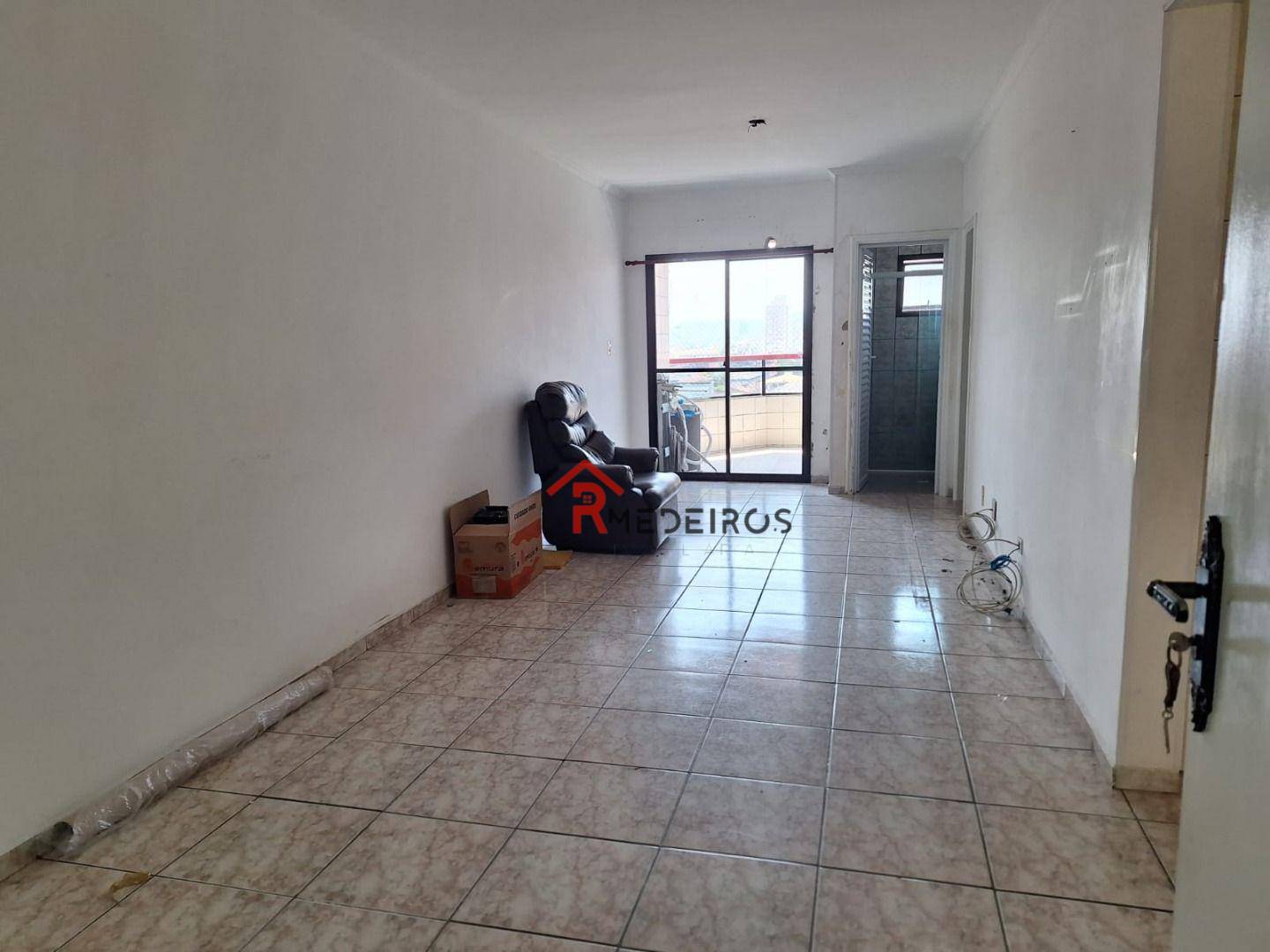 Apartamento à venda com 1 quarto, 60m² - Foto 2