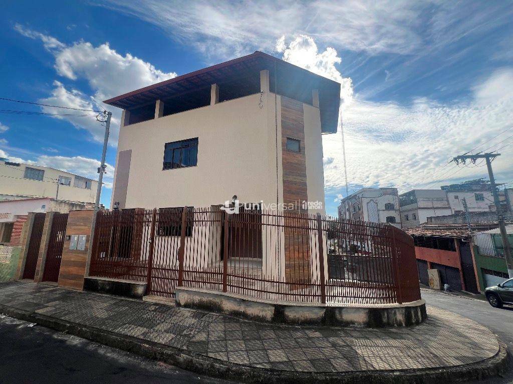 Apartamento à venda com 3 quartos, 158m² - Foto 2
