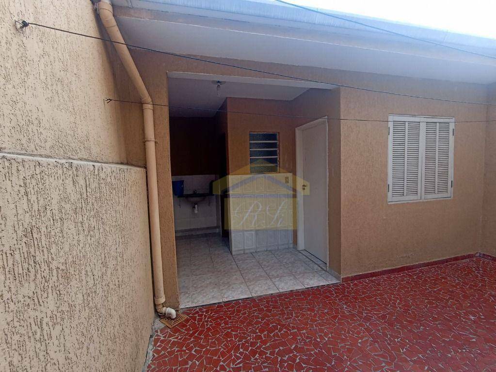 Sobrado à venda com 3 quartos, 160m² - Foto 24