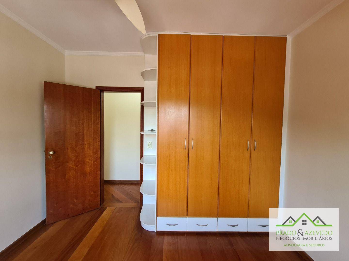 Casa à venda com 4 quartos, 176m² - Foto 12