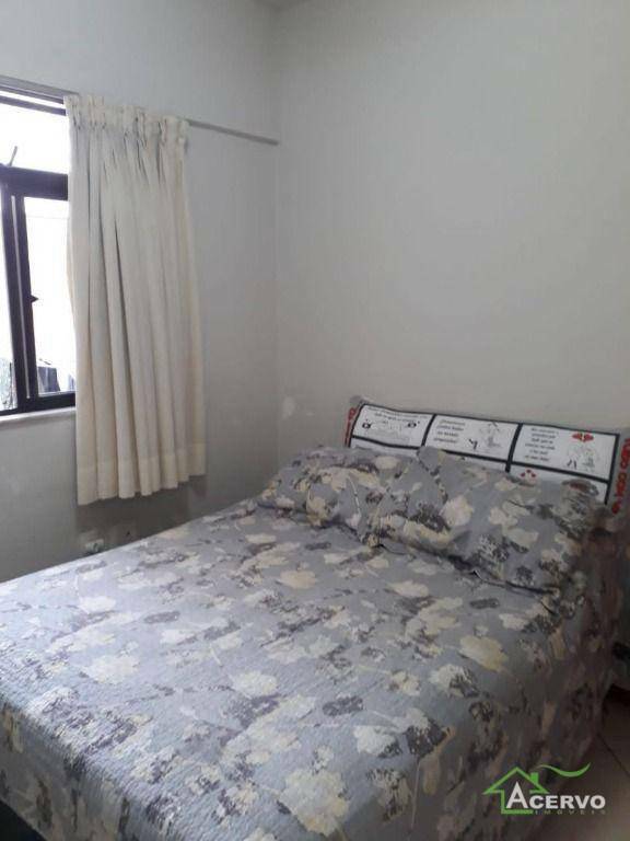 Apartamento à venda com 3 quartos, 140m² - Foto 10