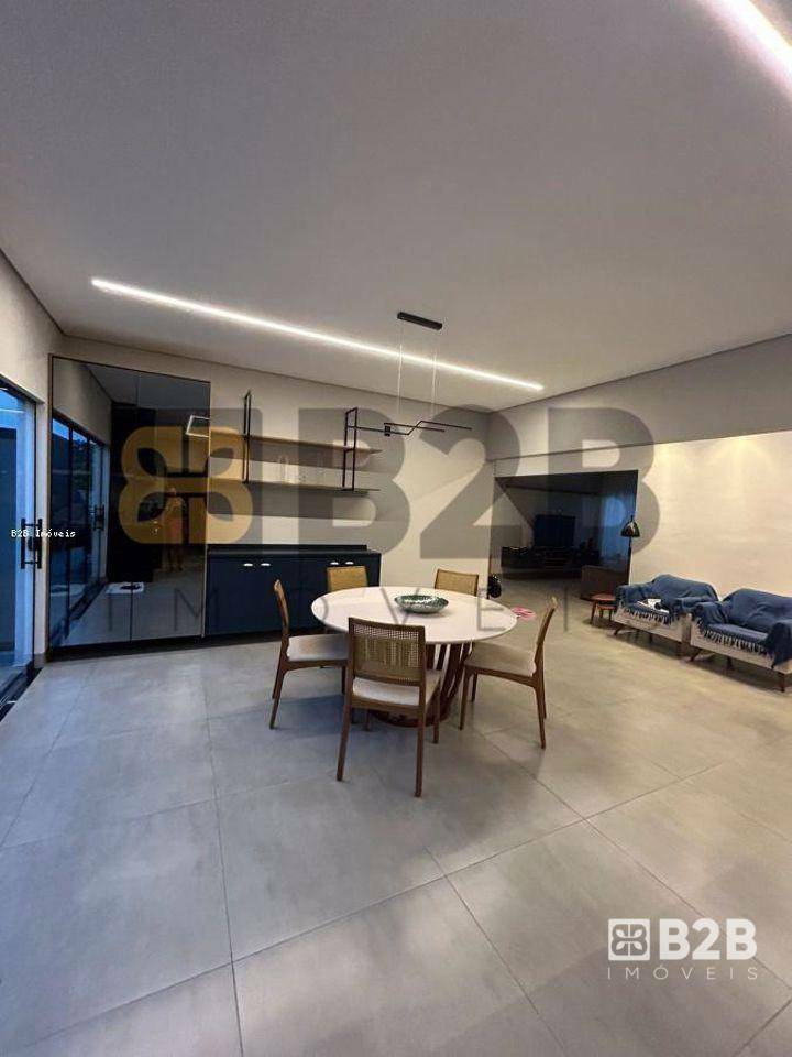 Casa à venda com 3 quartos, 300m² - Foto 6