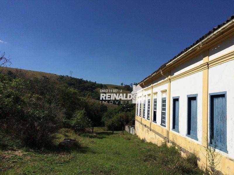 Fazenda à venda com 8 quartos, 950m² - Foto 66