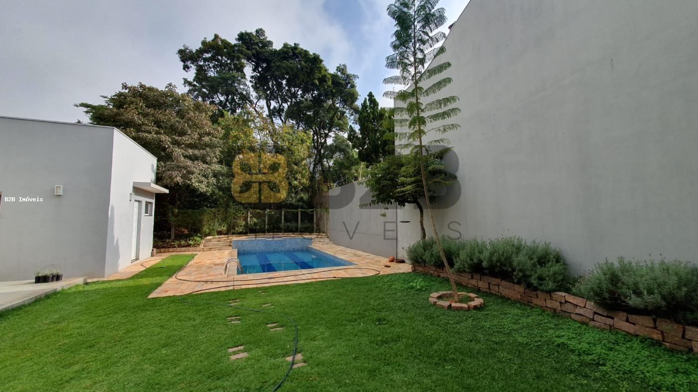 Casa à venda com 3 quartos, 358m² - Foto 8