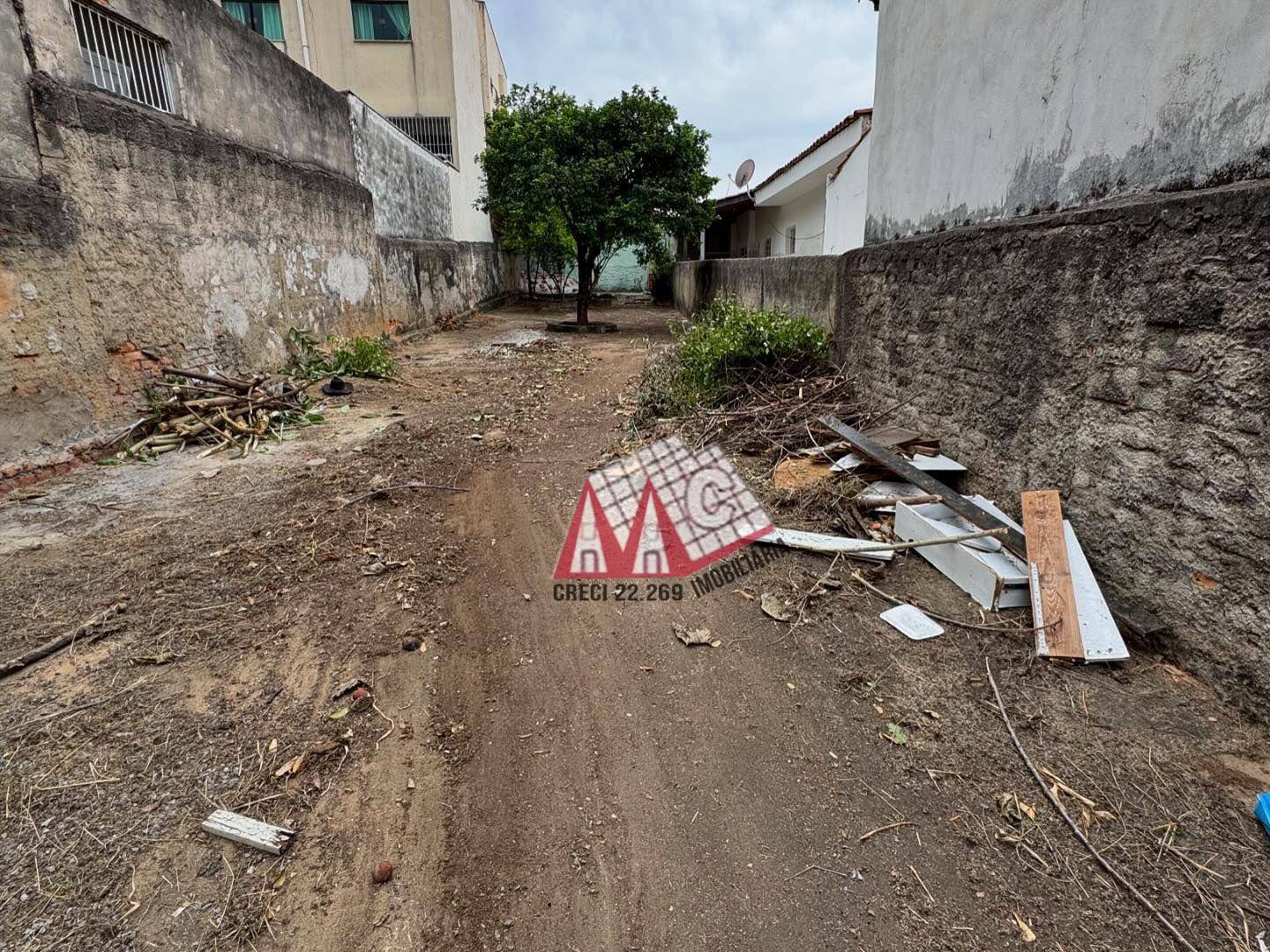 Terreno à venda, 180M2 - Foto 2