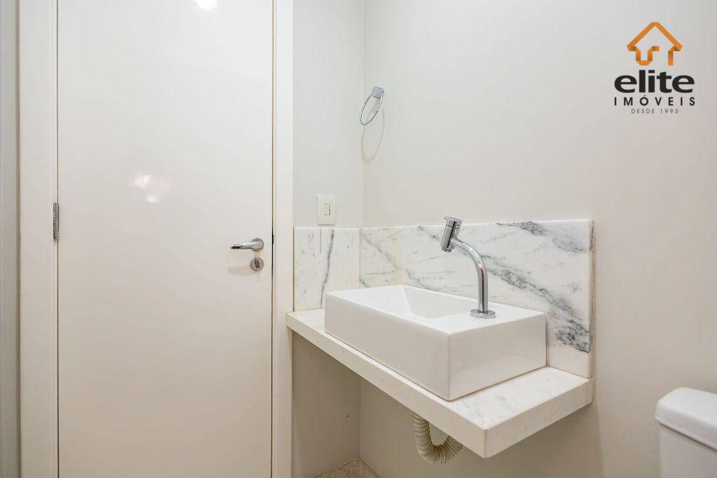Apartamento para alugar com 3 quartos, 151m² - Foto 29