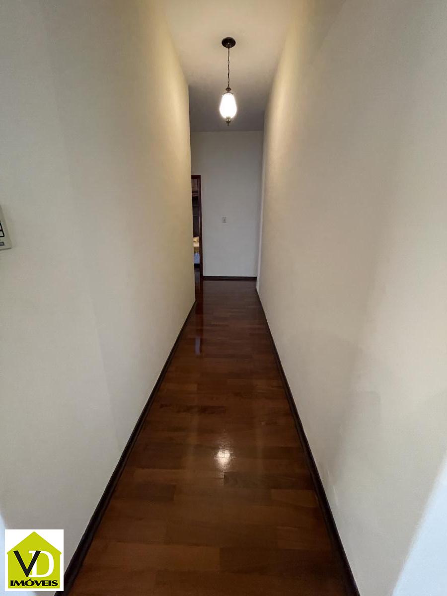 Casa à venda com 3 quartos, 200m² - Foto 9