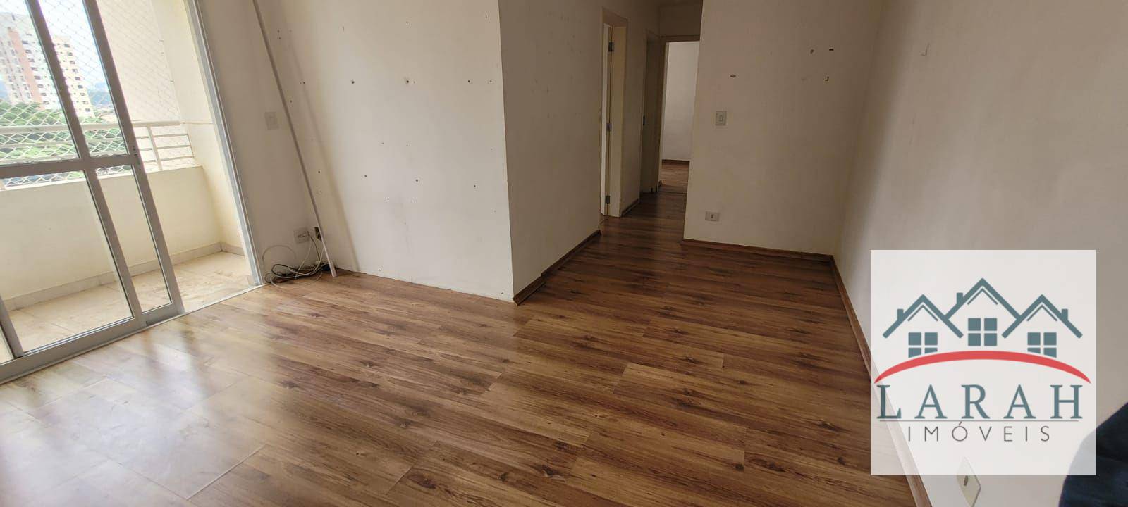 Apartamento à venda com 2 quartos, 67m² - Foto 2