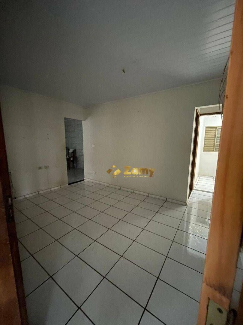 Casa à venda com 3 quartos, 170m² - Foto 2