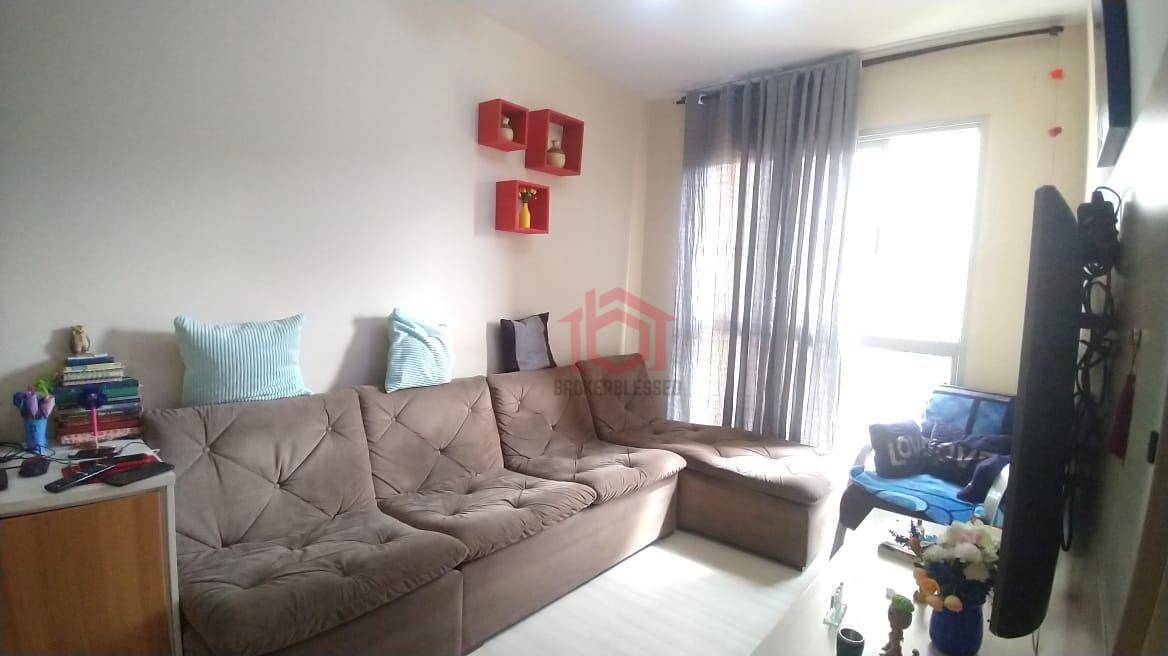 Apartamento à venda com 2 quartos, 63m² - Foto 3