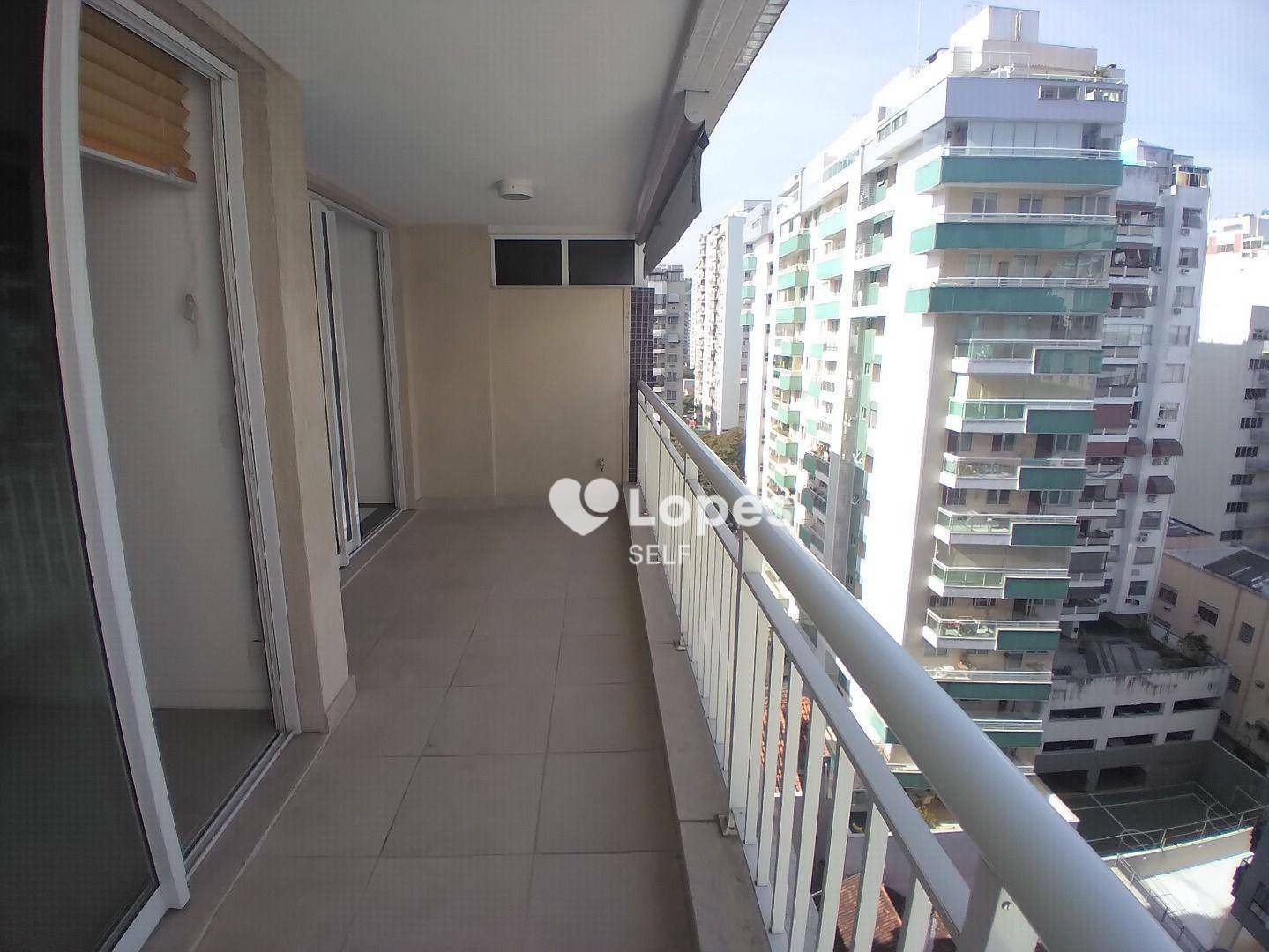 Apartamento à venda com 3 quartos, 130m² - Foto 5