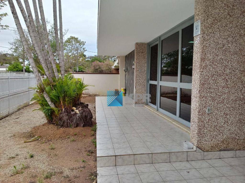 Casa à venda com 3 quartos, 450m² - Foto 4