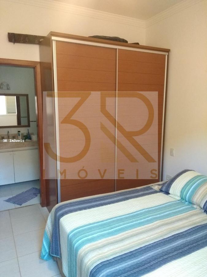 Casa à venda com 3 quartos, 340m² - Foto 12