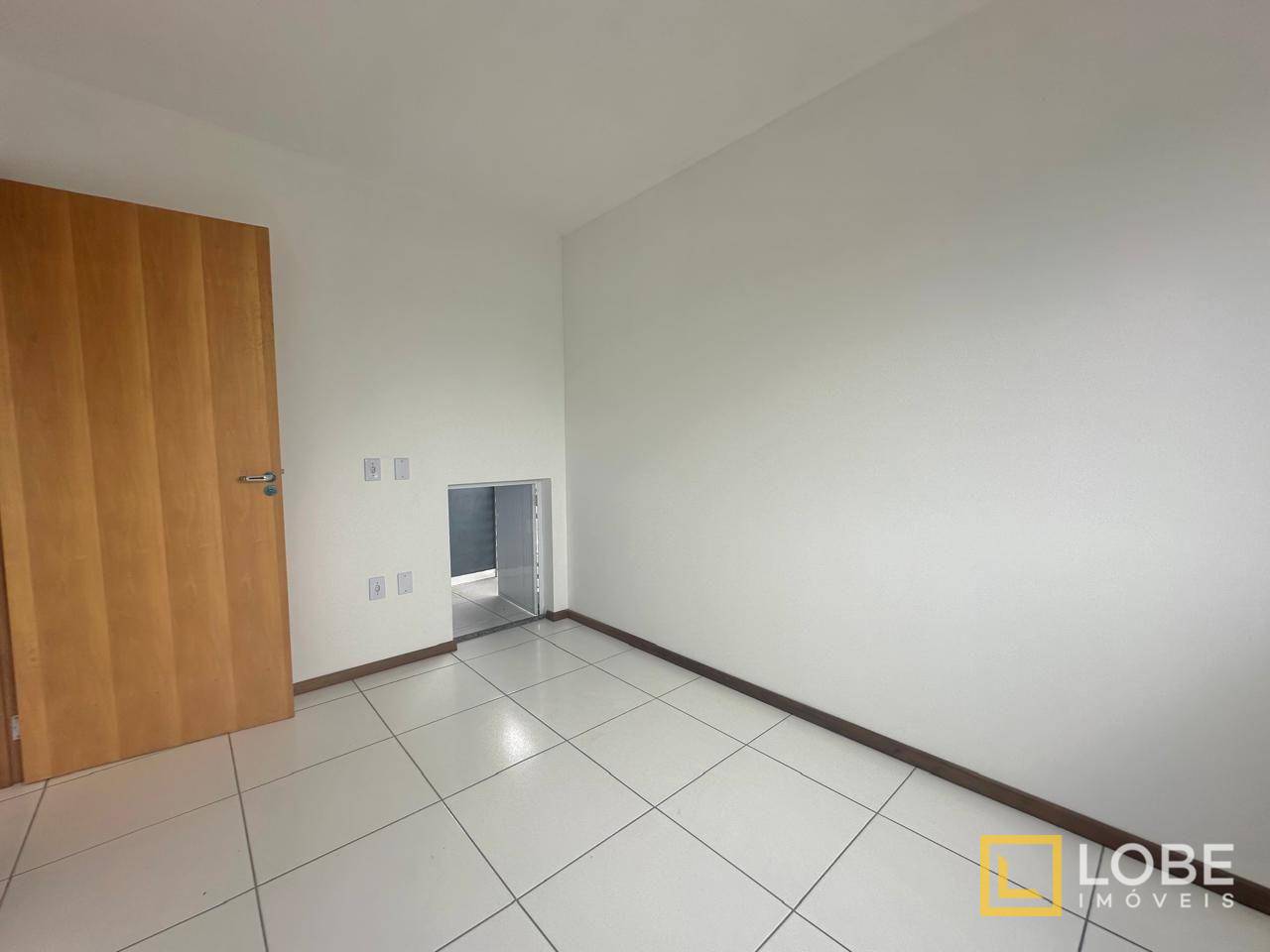 Apartamento à venda com 2 quartos, 62m² - Foto 5