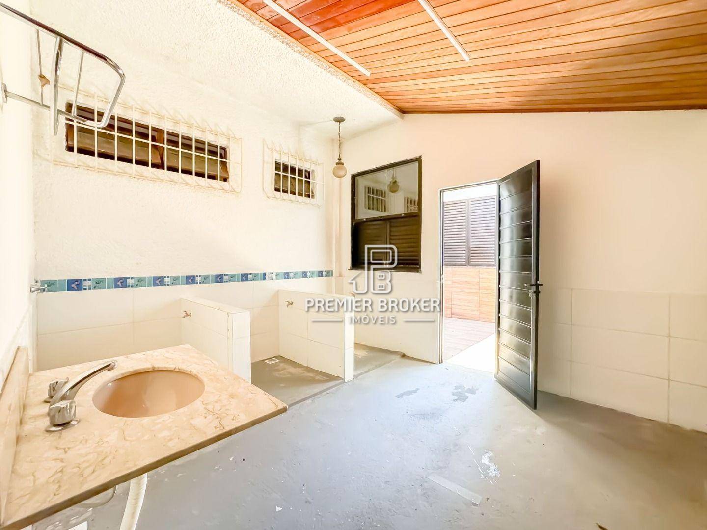 Casa de Condomínio à venda com 4 quartos, 198m² - Foto 38