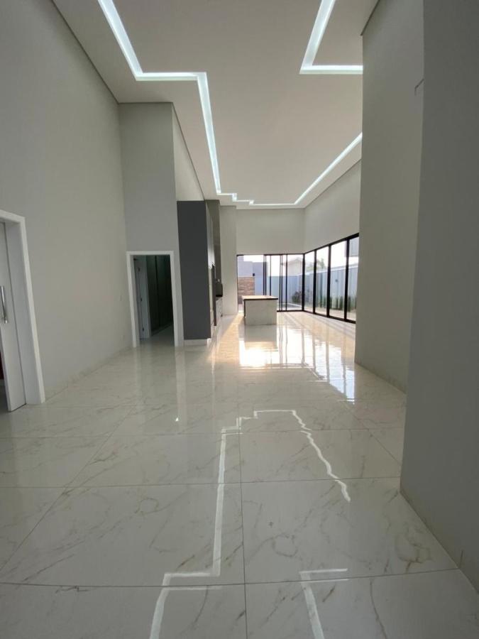 Casa à venda com 3 quartos, 251m² - Foto 6