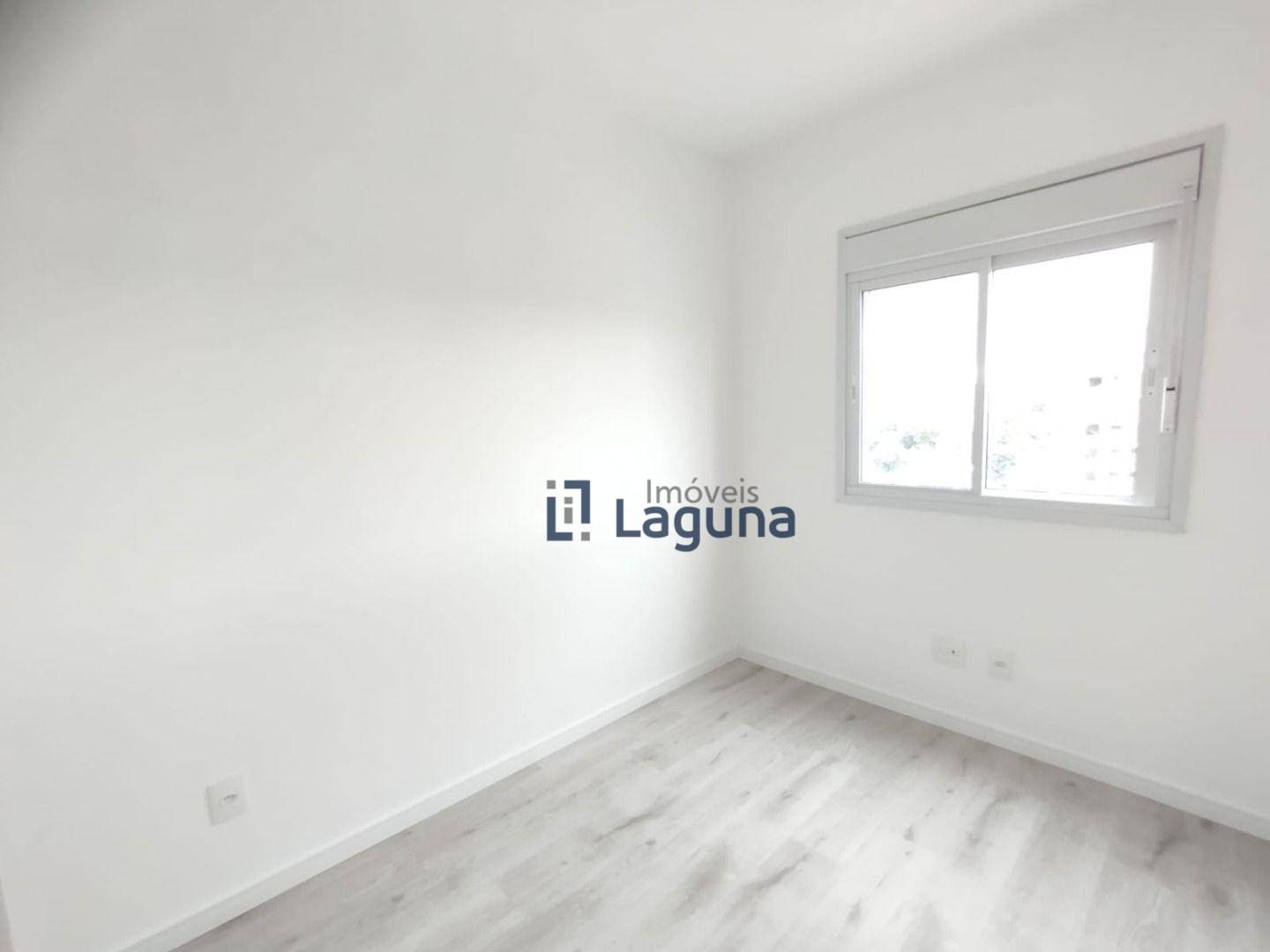 Apartamento para alugar com 2 quartos, 70m² - Foto 25