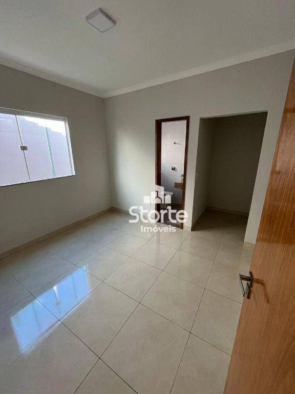 Casa à venda com 3 quartos, 135m² - Foto 3