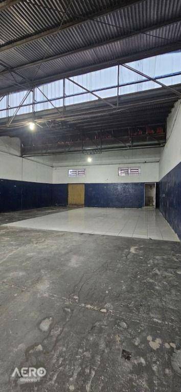 Depósito-Galpão-Armazém à venda, 555m² - Foto 15