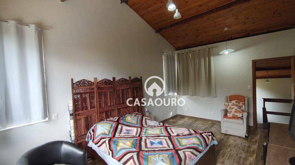 Casa de Condomínio à venda com 4 quartos, 250m² - Foto 22