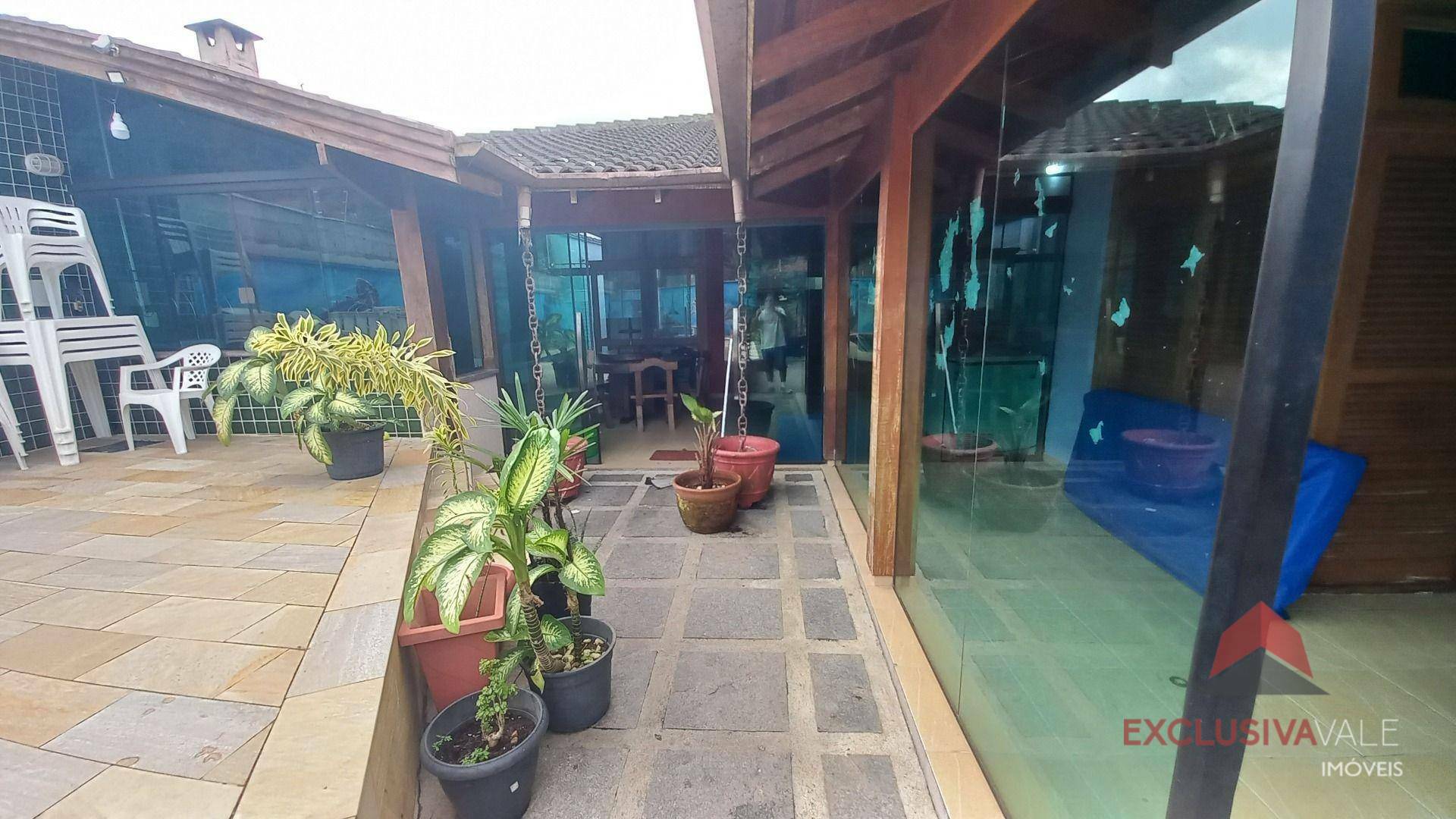 Casa à venda com 4 quartos, 199m² - Foto 13