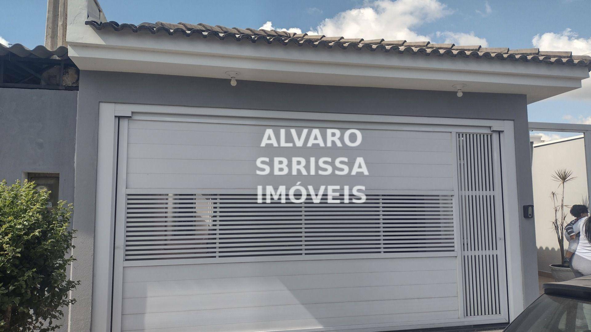 Casa à venda com 2 quartos, 112m² - Foto 1