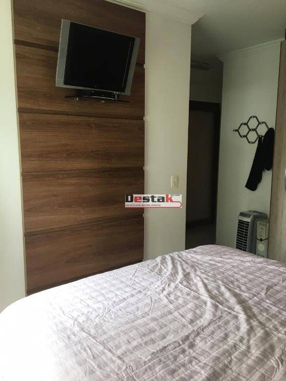 Apartamento à venda com 3 quartos, 130m² - Foto 10