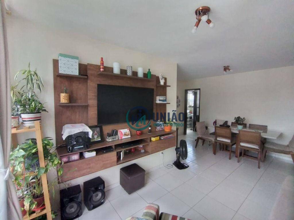 Apartamento à venda com 2 quartos, 90m² - Foto 4