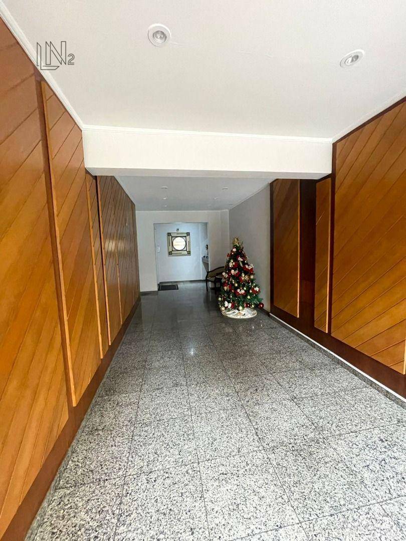 Apartamento à venda com 3 quartos, 131m² - Foto 25