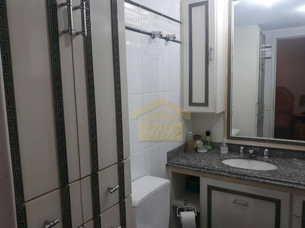 Apartamento à venda com 4 quartos, 152m² - Foto 17