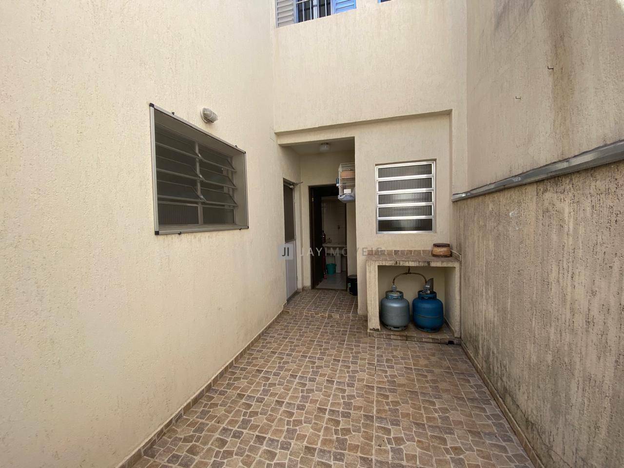 Sobrado à venda e aluguel com 3 quartos, 168m² - Foto 36