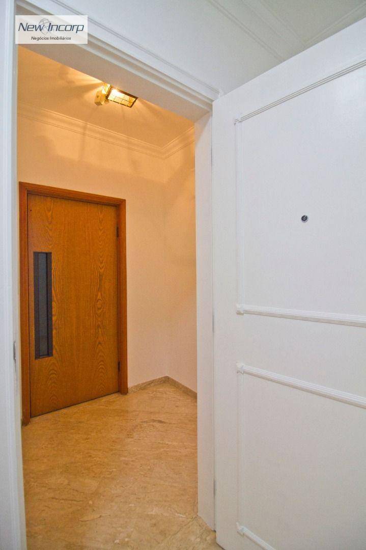 Apartamento à venda com 3 quartos, 173m² - Foto 8