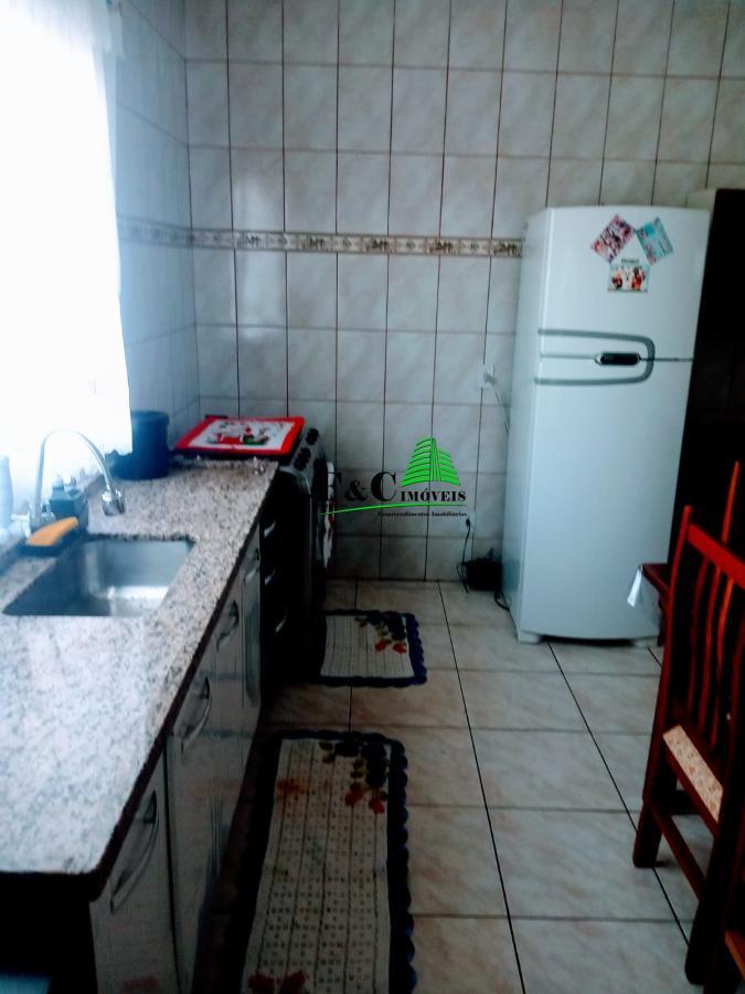 Casa à venda com 3 quartos, 250m² - Foto 18