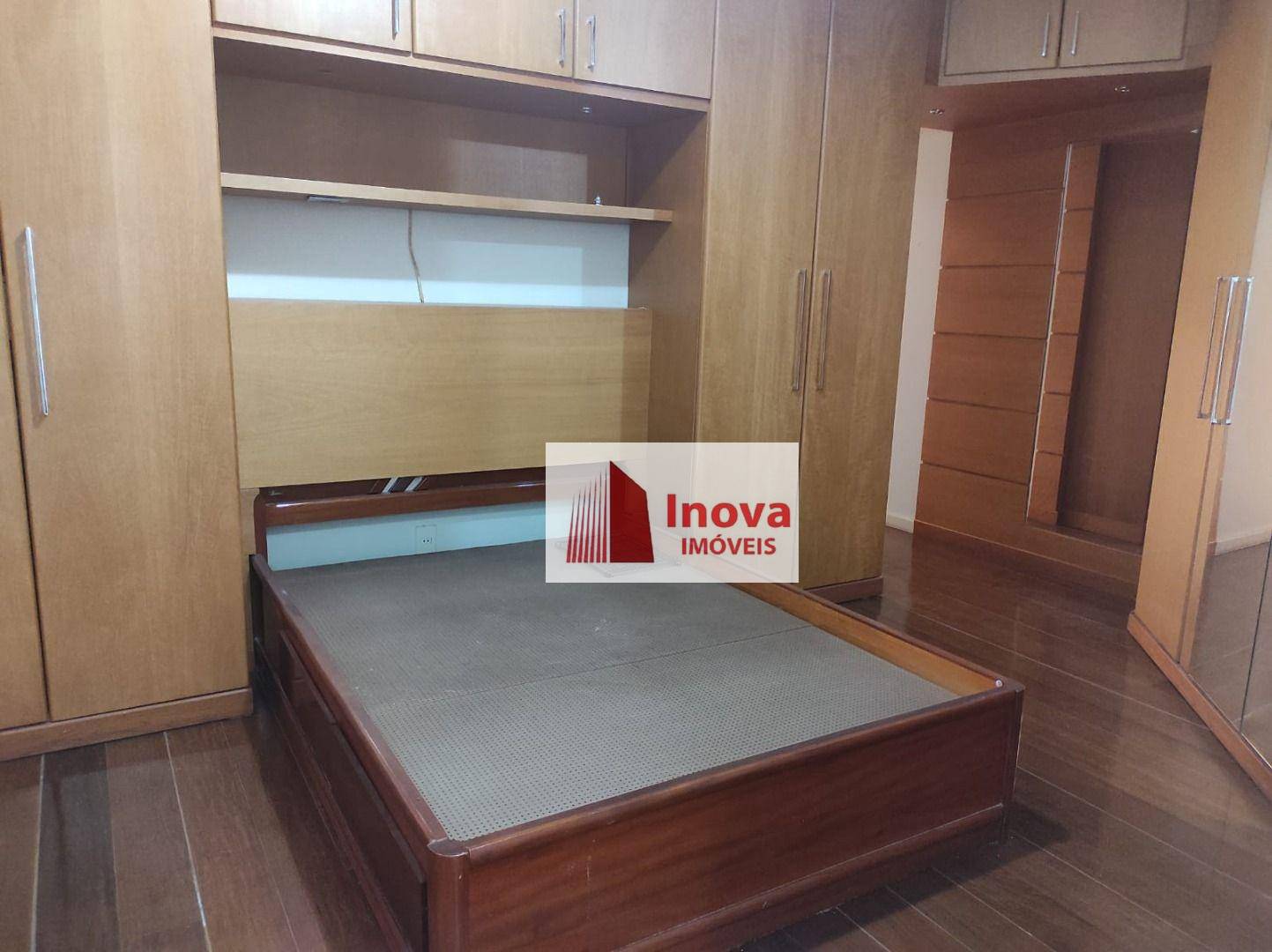 Apartamento à venda com 3 quartos, 144m² - Foto 18